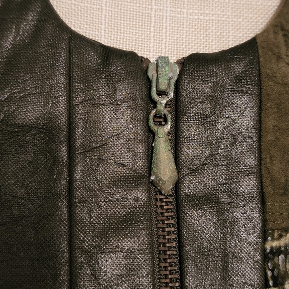 Eric Ryan Sport Olive Mixed Texture Zip-up Vest - Picture 2 of 7